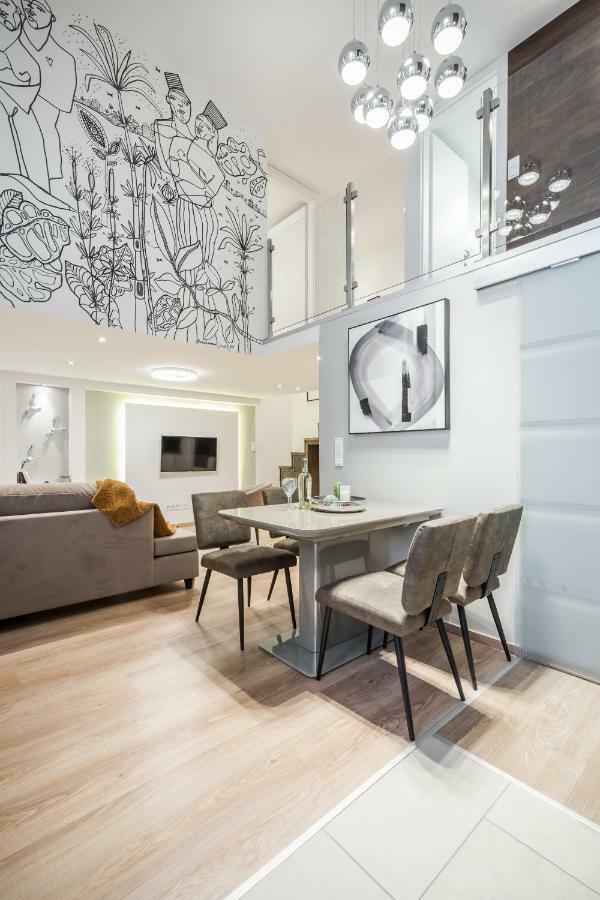 Bpr Luxurious & Stylish Duplex Home Budapest Bagian luar foto