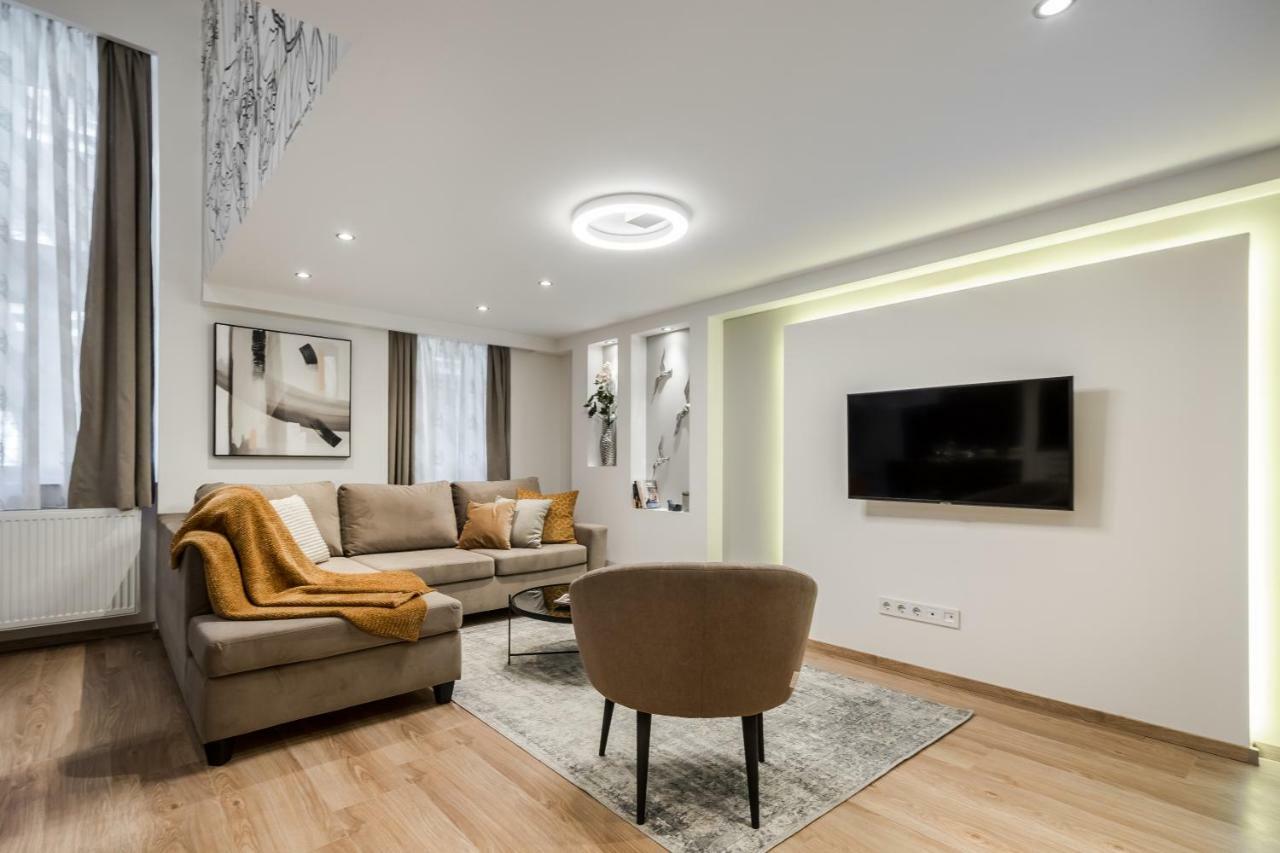 Bpr Luxurious & Stylish Duplex Home Budapest Bagian luar foto