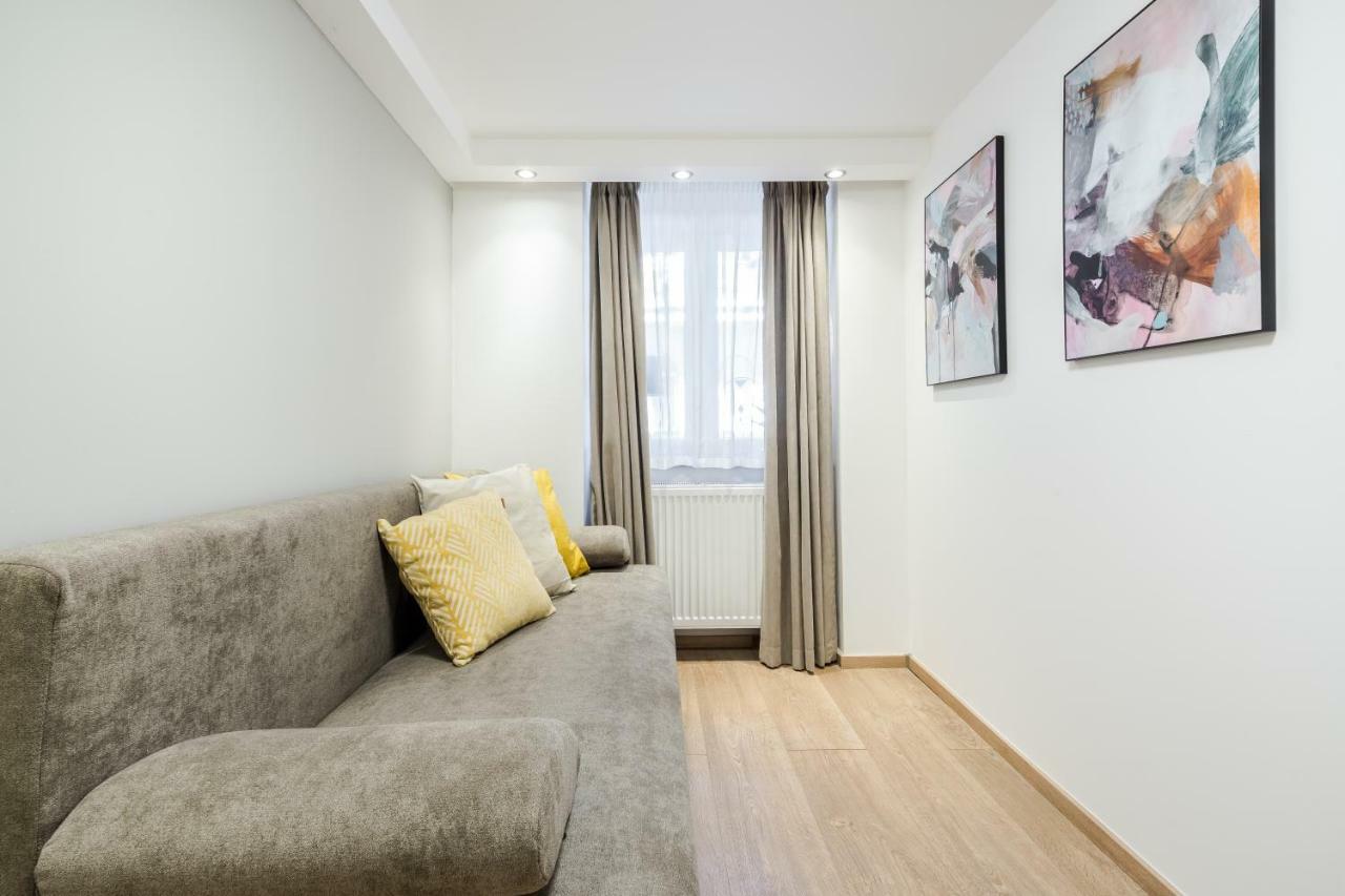 Bpr Luxurious & Stylish Duplex Home Budapest Bagian luar foto
