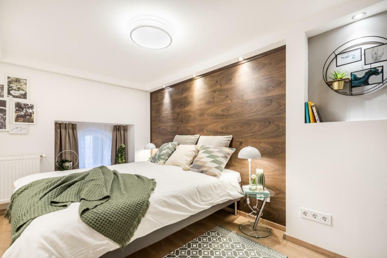 Bpr Luxurious & Stylish Duplex Home Budapest Bagian luar foto