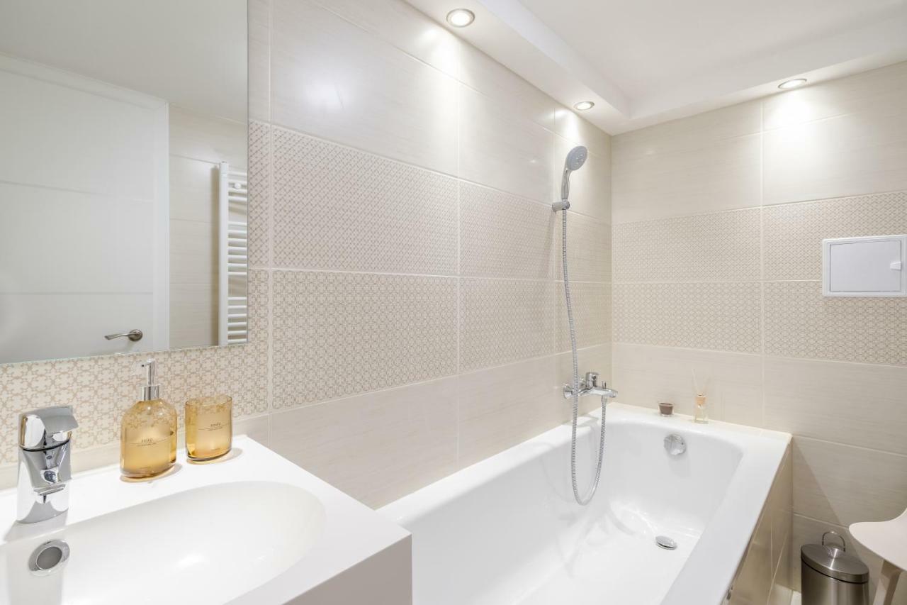 Bpr Luxurious & Stylish Duplex Home Budapest Bagian luar foto