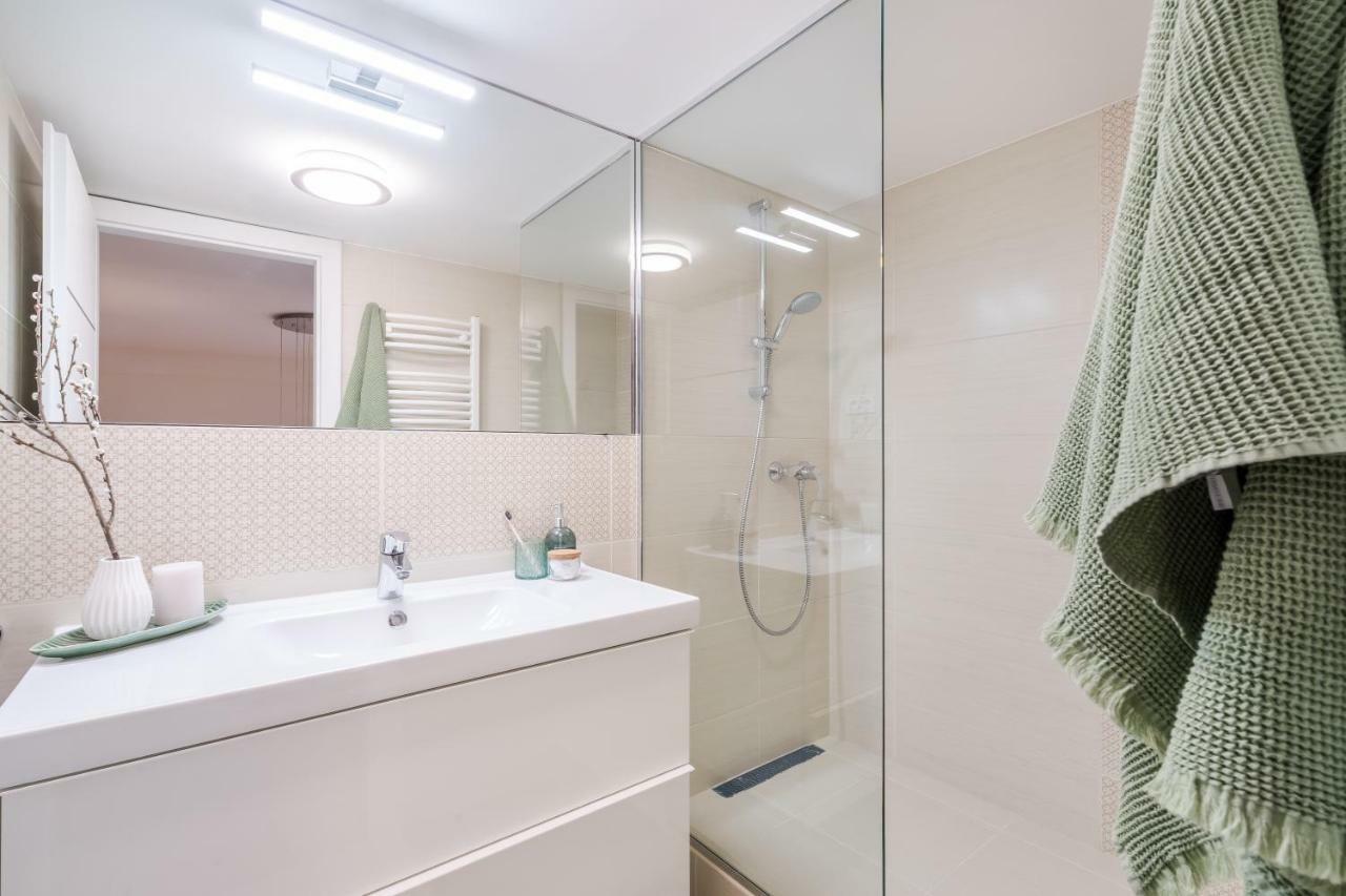 Bpr Luxurious & Stylish Duplex Home Budapest Bagian luar foto